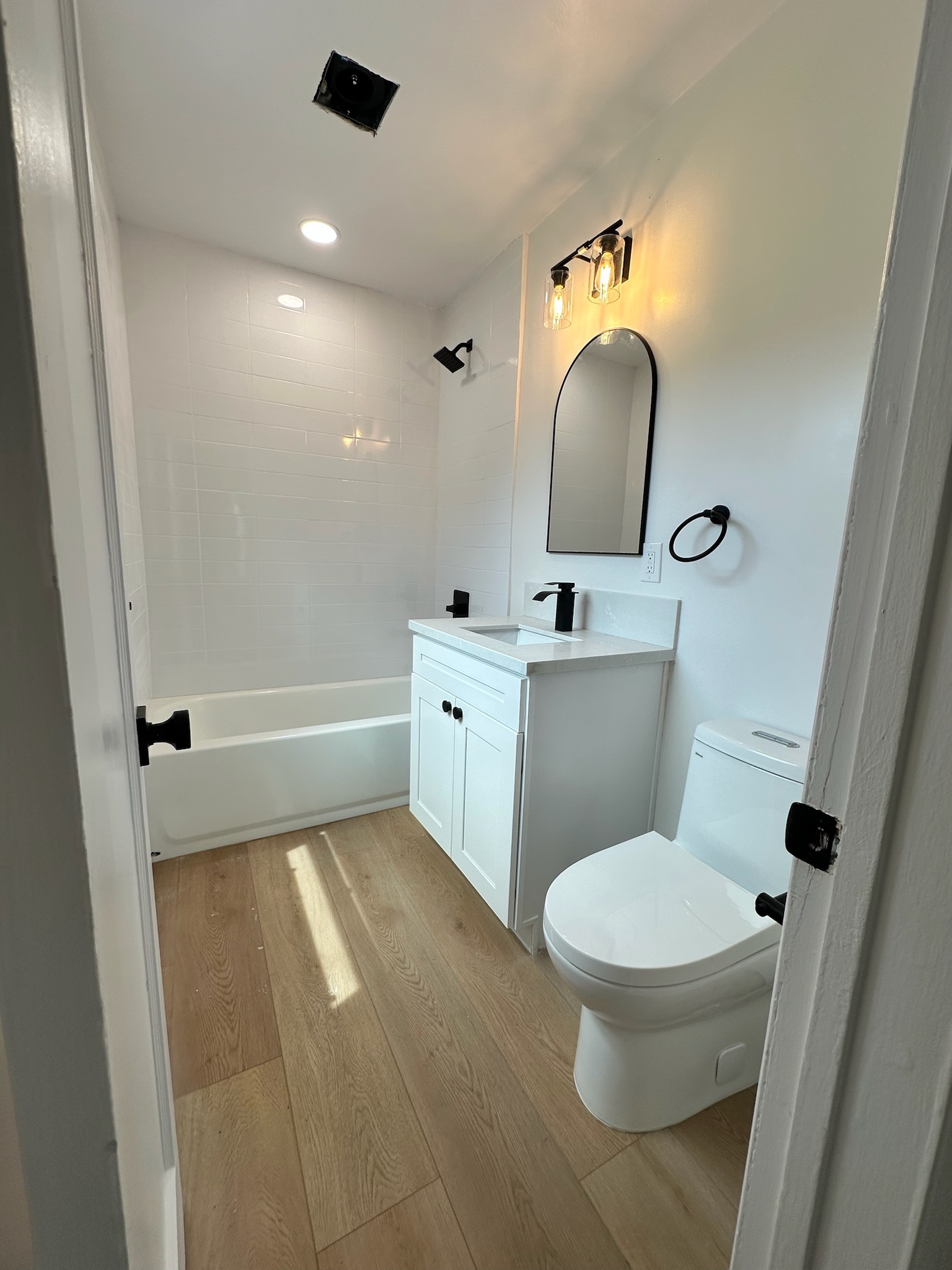Bathrooms 1.3